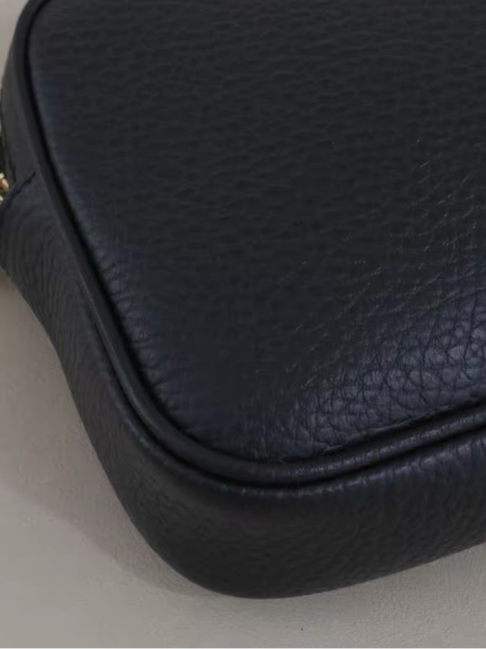 Gucci Black Leather GG Small Camera Crossbody with Gold Chain - Picture 4 of 9